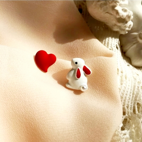 Red and white Bunny heart earrings with silver post for sensitive ears - Picture 2 of 13